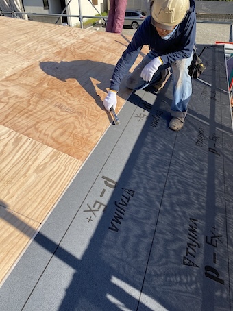 ルーフィング敷き　ゴムアス　下葺き