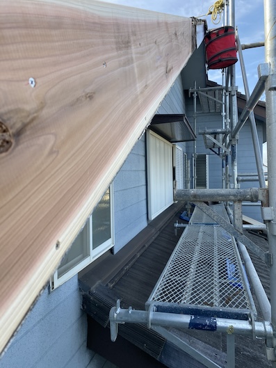 豊橋市　瓦屋根　雨漏り　破風板　腐る　原因　修理