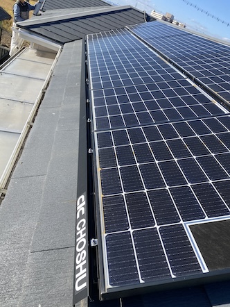 豊橋市　長州産業　太陽光パネル　鳥の巣　鳩　フン害