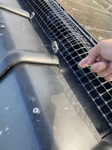 豊橋市　鳥よけネット　不具合　被害　再発　太陽光パネル