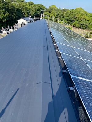 太陽光パネル復旧完了　カラーベストカバー工法　豊橋市