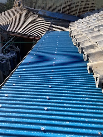 岡崎市　庇 　鉄板小波　ガルバリウム　鋼板　波板　トタン　交換 固定　