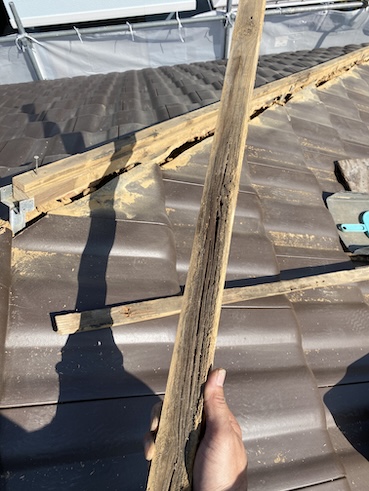 豊橋市　洋瓦屋根　棟瓦　釘浮き　やりかえ　下地　確認　撤去