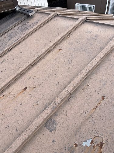 板金　庇　サビ