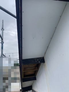 SGL鋼板　板金カバー　軒天　修繕　豊橋市