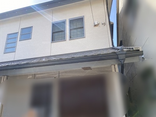 蒲郡市　太陽光パネ蒲郡市　太陽光パネル　フン被害　鳥の巣　防鳥対策ル　フン被害　鳥の巣　防鳥対策