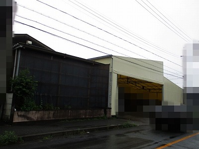 豊川市　法人様の倉庫内の雨漏りを無料調査、波板の劣化が原因？！
