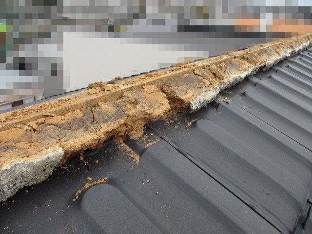 豊橋市　平板瓦　しっくい　詰め直し　棟瓦