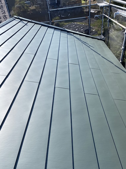 豊川市　葺き替え　ニチハ　横暖ルーフ　