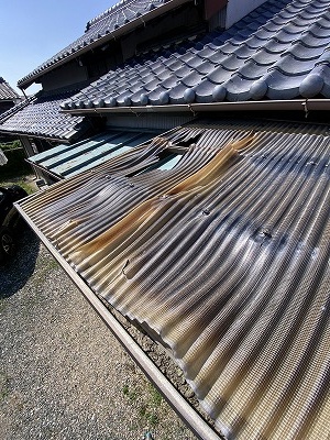 豊橋市　庇屋根　ポリカーボネート　波板　