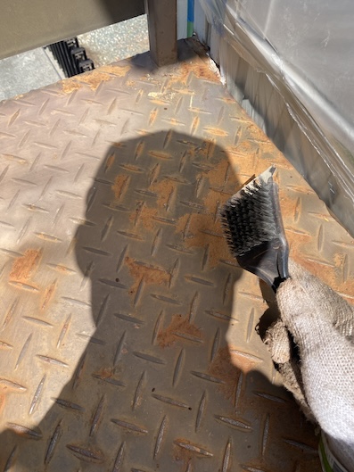 豊川市　鉄骨階段　サビ止め　塗装　下処理　重要