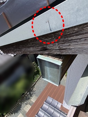 蒲郡市　化粧スレート　釘浮き　塗装　色褪せ
