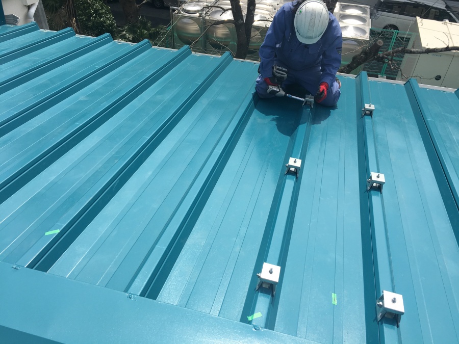 豊橋市で停電時に役立つ太陽光パネルの設置工事を行いました