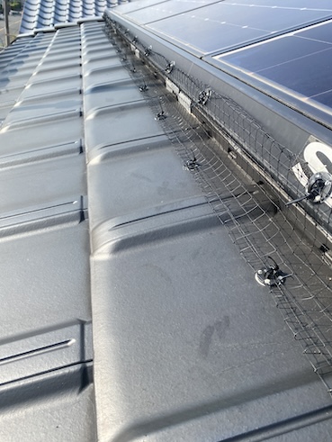 豊川市　鳥よけネット　ソーラーパネル　鳥害