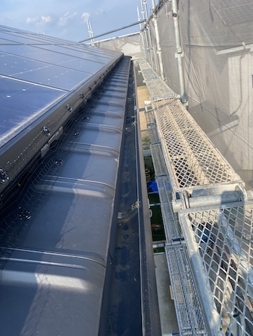 発電パネル　ソーラー　鳥 　侵入防止