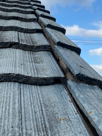 岡崎市　セメント瓦　特有　不具合　ケラバ　傾き　落下　修理 　補修