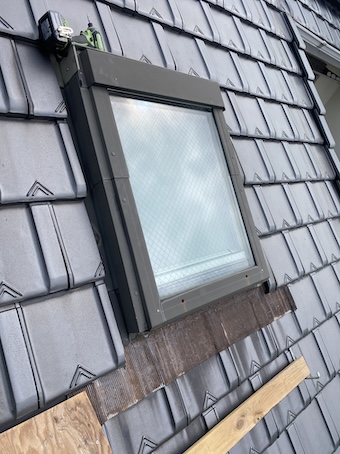 天窓　トップライト　屋根　天井　窓　雨漏り