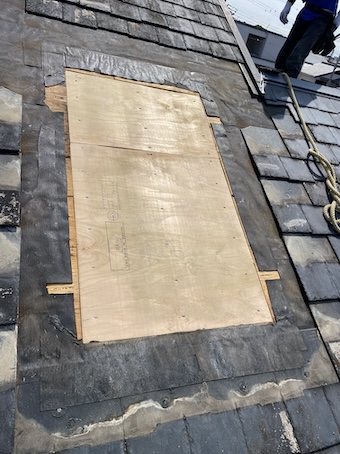 岡崎市　ベルックス　トップライト　天窓 　雨漏り　修理　下地　野地板